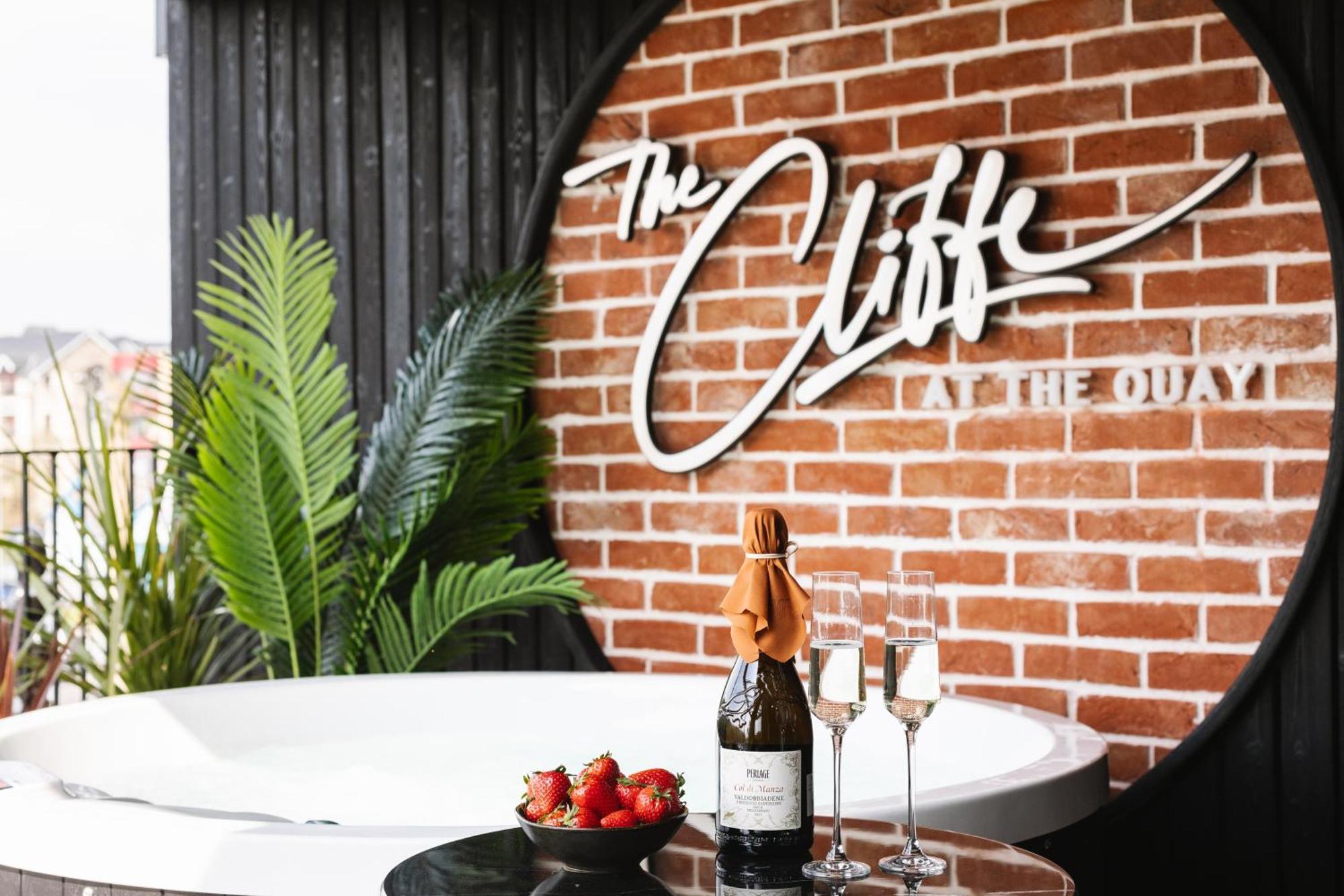 The Cliffe At The Quay Hotell Donegal Town Exteriör bild